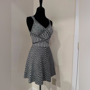 Stretchy unique blue and white Guess dress, size xs.